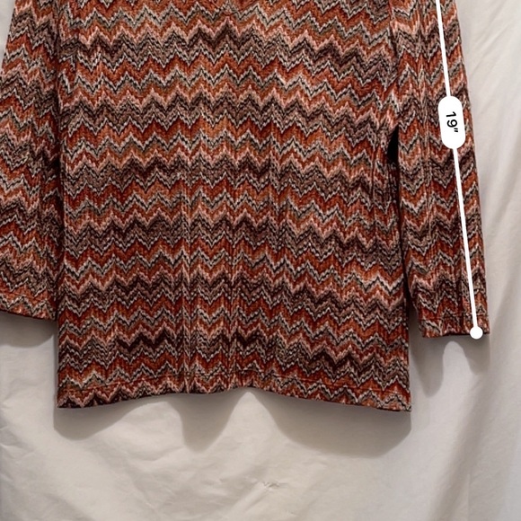 Ladies Alfred Dunner Brown and Rust tones popover top. 3/4 Sleeves . Size S - Picture 8 of 8